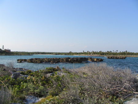 Entrance to Yal Ku lagoon from the ocean side Entrance to Yal Ku lagoon from the ocean side